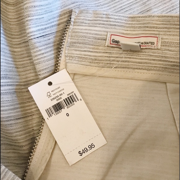 Gap Skirt - Picture 3 of 6